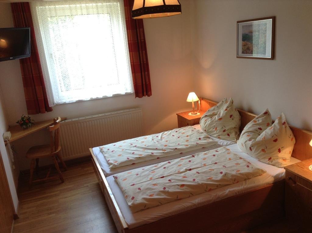 Pension Edelweiss Lachtal Kamer foto