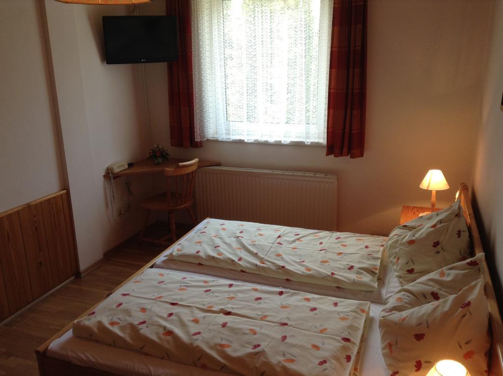 Pension Edelweiss Lachtal Kamer foto